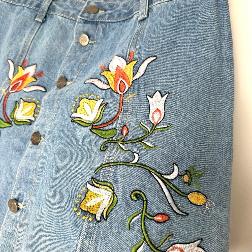 Boho Embroidered Floral Folk Art Western Cottagecore Button Up Denim Mini Skirt - Picture 5 of 9